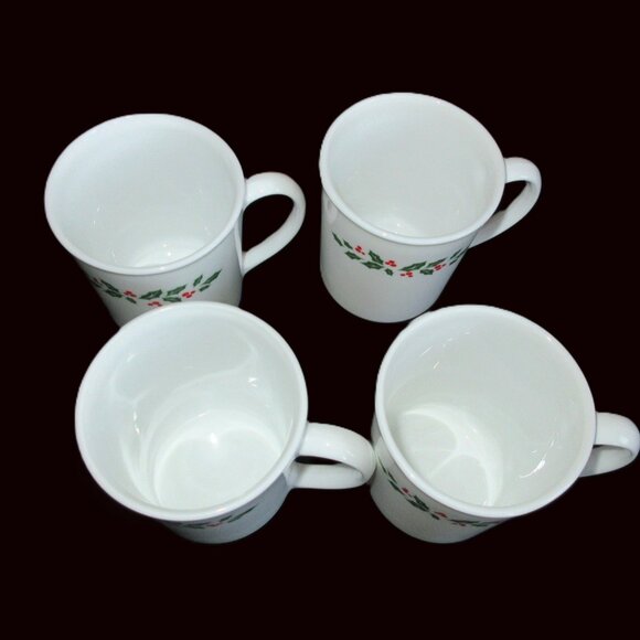 Set of 4 Vintage Corelle Corningware Holly Days Christmas Coffee Cups Mugs - Picture 4 of 8